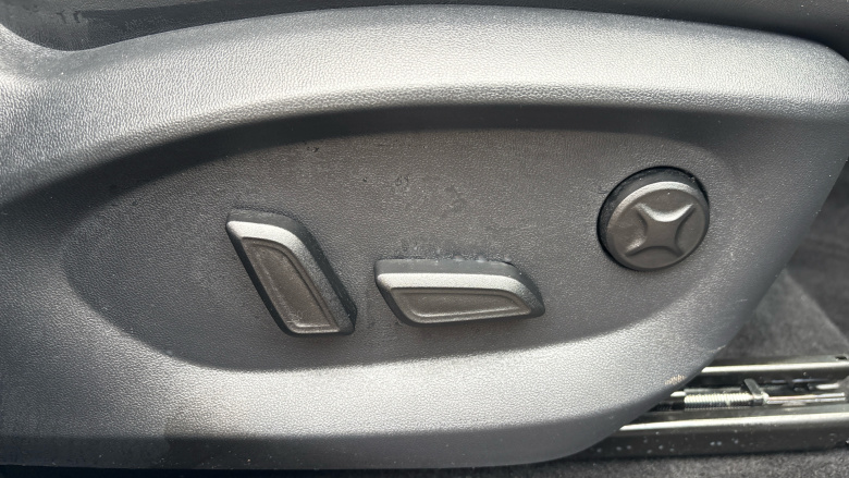 MG HS 1.5 T-GDI Trophy 5dr Petrol Hatchback